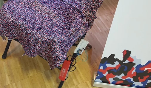 Stuhl mit Mikrocontroller und Sensoren